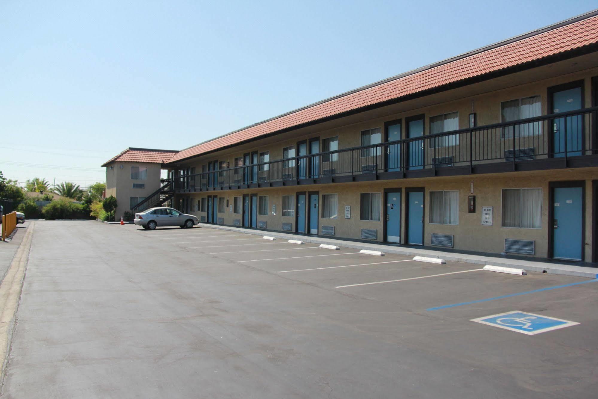 Motel Moonlight อนาไฮม์ ภายนอก รูปภาพ